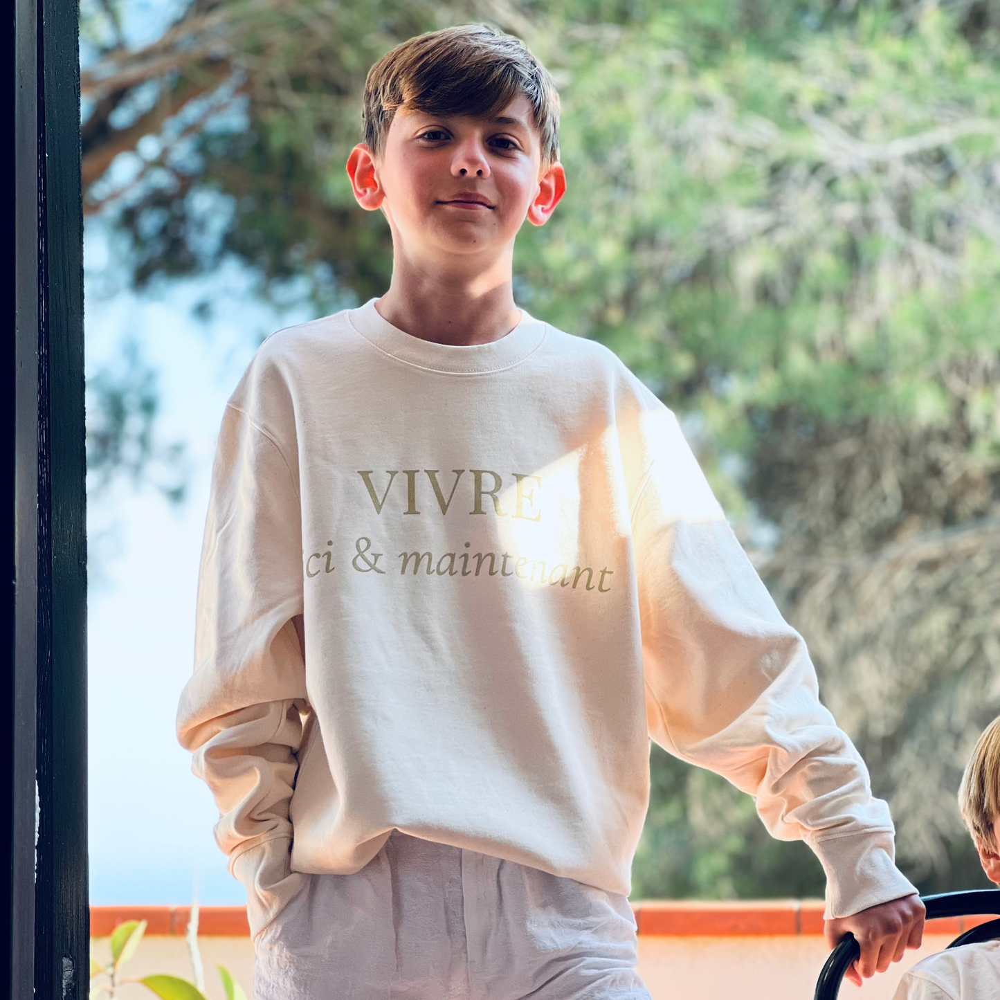 Sweatshirt Medium fit — Vivre ici & maintenant